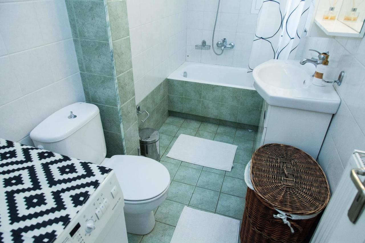 Lovely Apt In Peristeri Atene Esterno foto