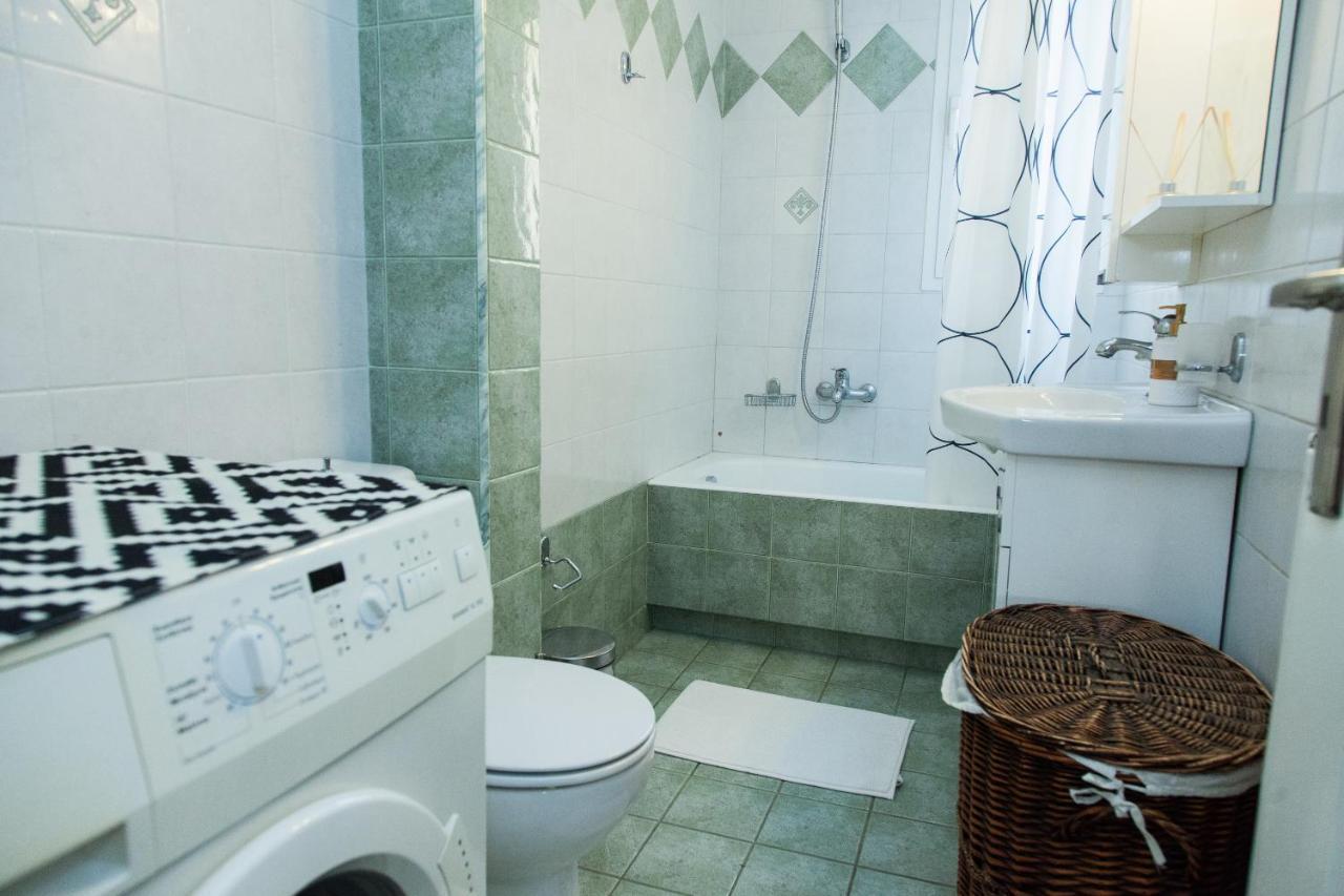 Lovely Apt In Peristeri Atene Esterno foto