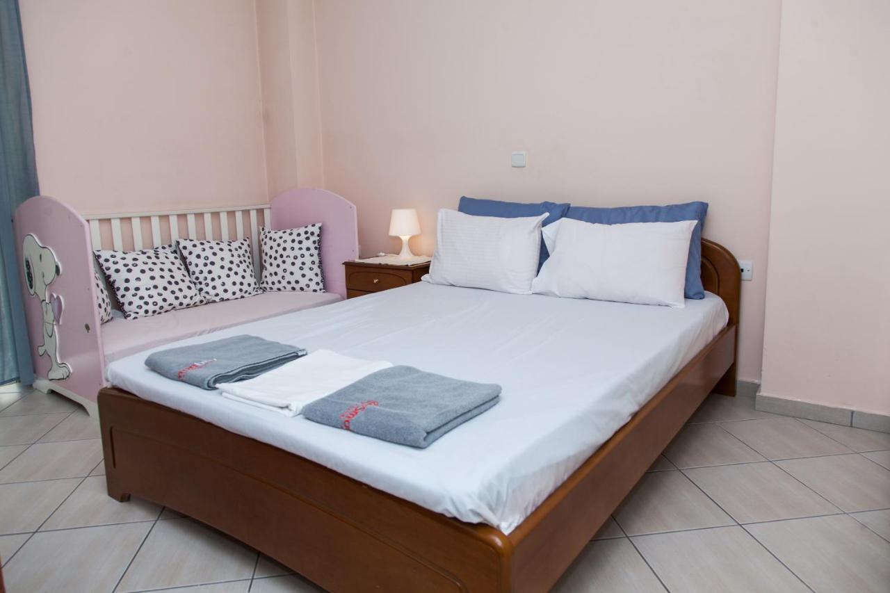 Lovely Apt In Peristeri Atene Esterno foto