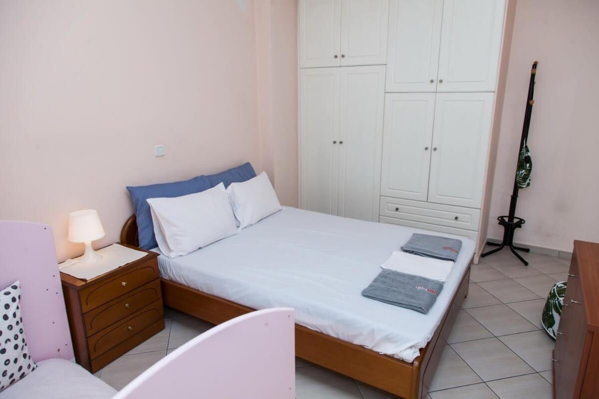Lovely Apt In Peristeri Atene Esterno foto