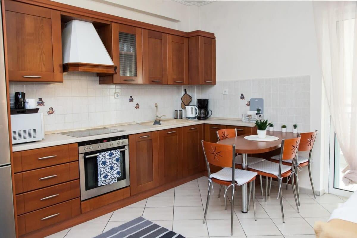Lovely Apt In Peristeri Atene Esterno foto