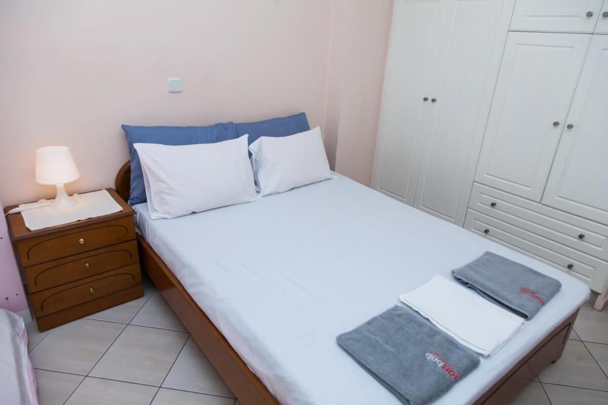 Lovely Apt In Peristeri Atene Esterno foto